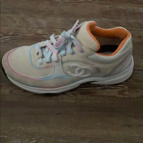 Don’t want them only wore for birthday weekend - Picture 3 of 4